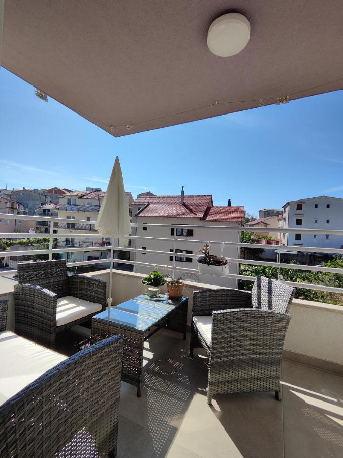 Lucy Apartment Split Buitenkant foto