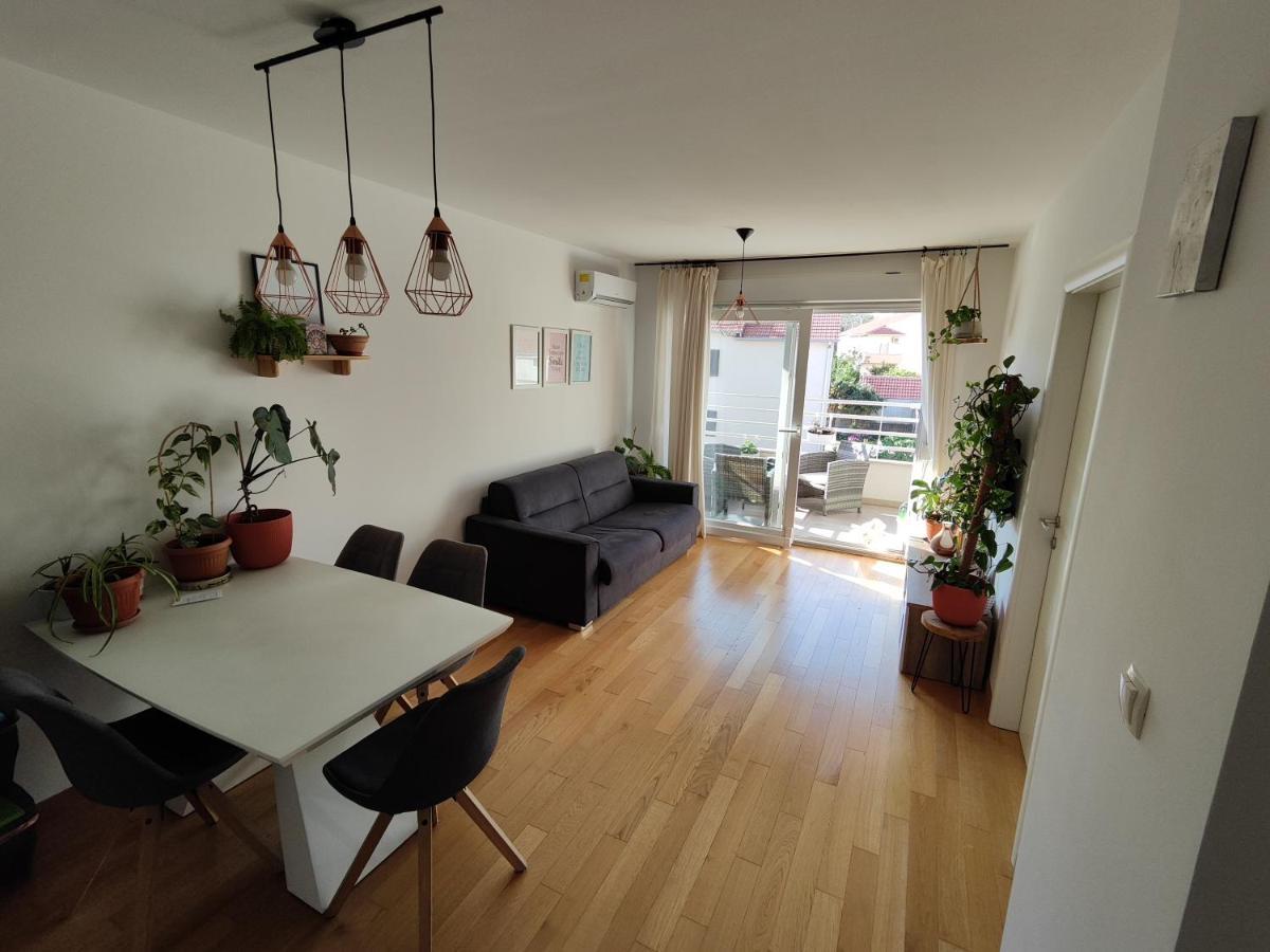 Lucy Apartment Split Buitenkant foto